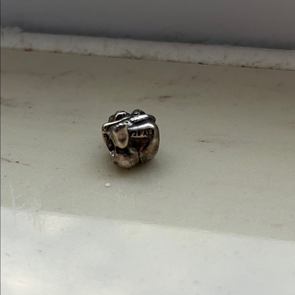 Pandora Mama & Baby Gorilla Charm - Picture 3 of 4